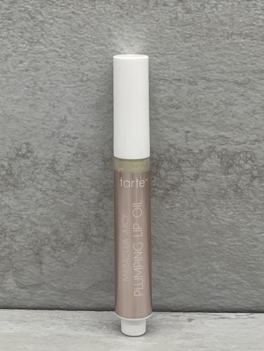🎊 $7 Tarte Limited Edition Maracuja Juicy Plumping Lip Oil in Cookie Butter